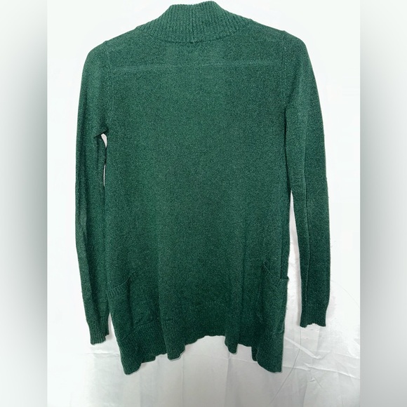 Sweater Size XS - Picture 7 of 7